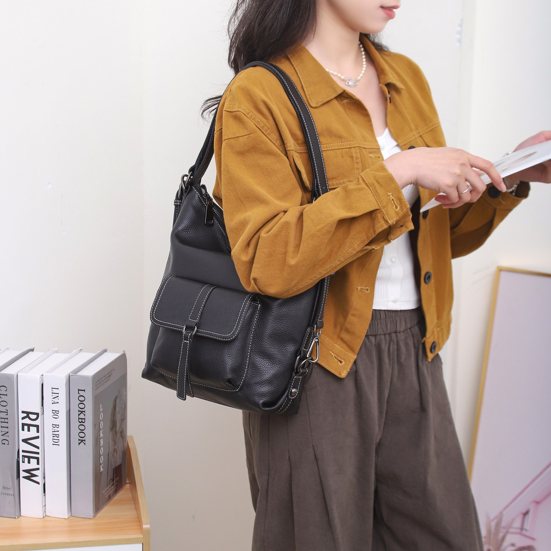 Women's Travel Carryall Leather Backpack